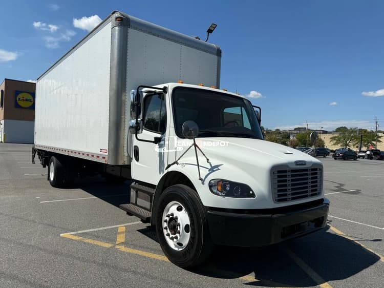 2020 Freightliner M106 Box Trucks