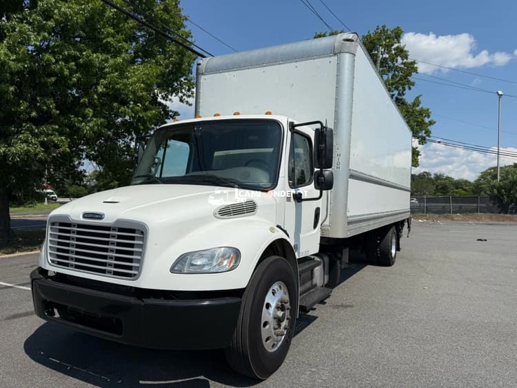 2019 Freightliner M106 Box Trucks
