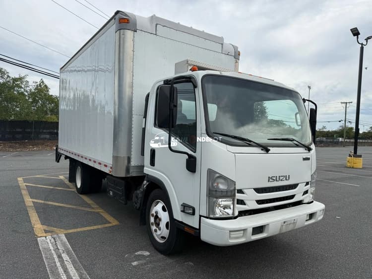 2019 Isuzu NPR Box Trucks