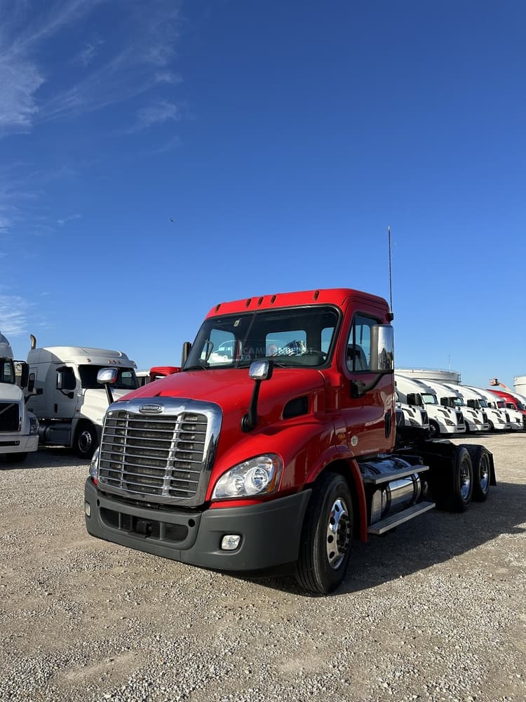 2016 FREIGHTLINER CASCADIA Day Cab Trucks