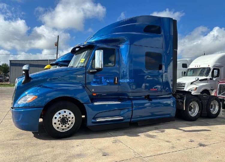 2022 International LT Sleeper Trucks