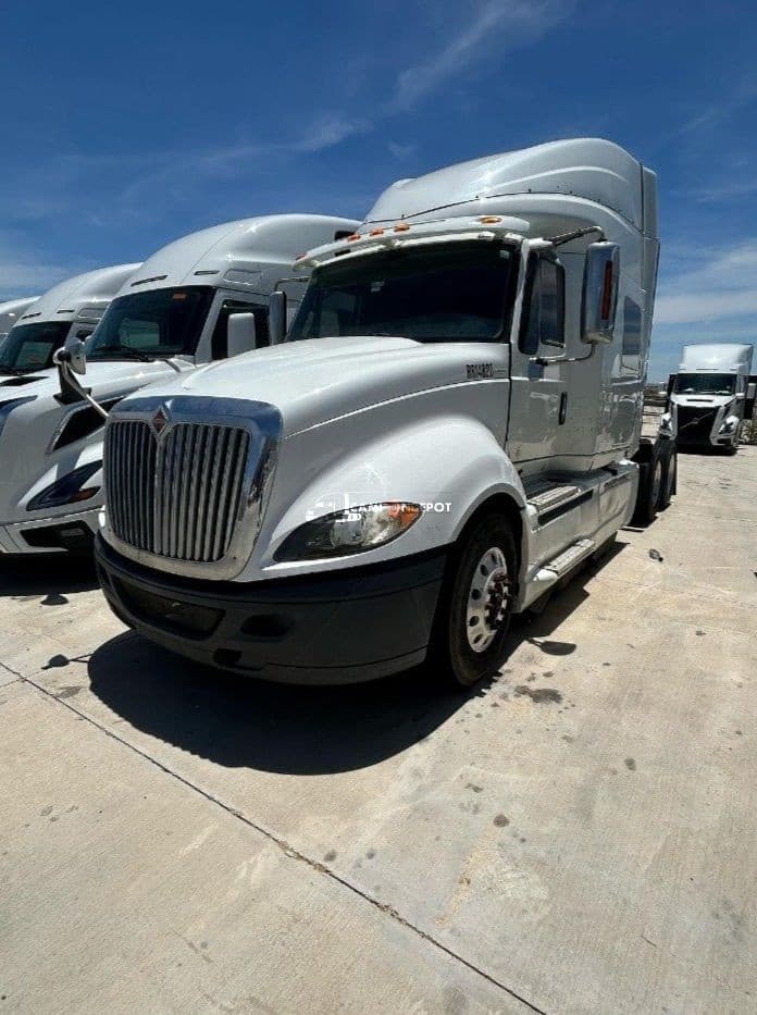2017 International PROSTAR Sleeper Trucks