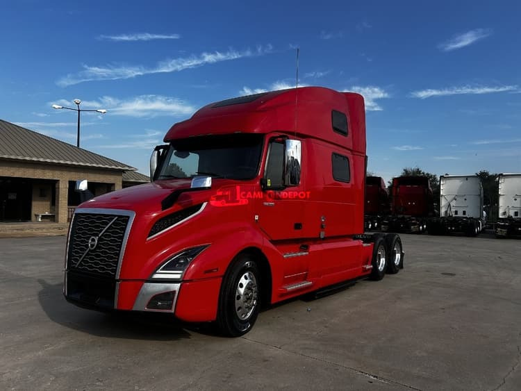 2022 Volvo VNL64T860 Sleeper Trucks