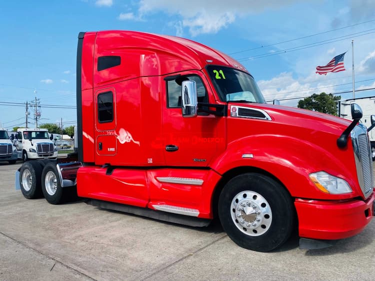 2021 Kenworth T680 Sleeper Trucks