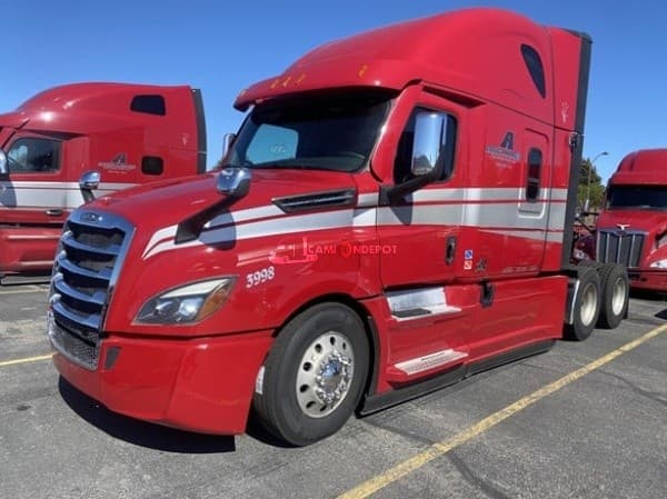 2023 Freightliner CASCADIA 126 Sleeper Trucks