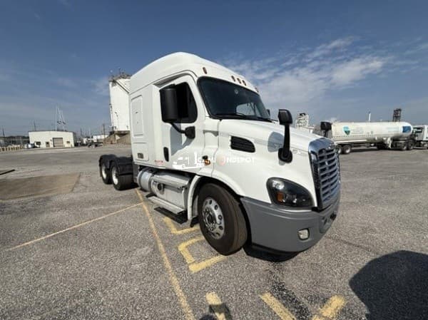 2020 Freightliner CASCADIA 113 Sleeper Trucks