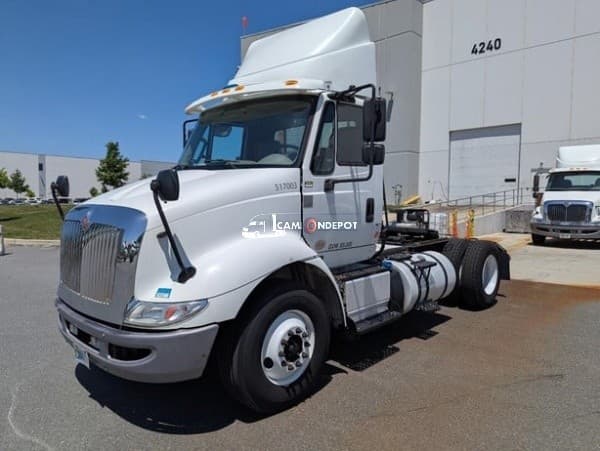 2017 International TRANSTAR 8600 Day Cab Trucks