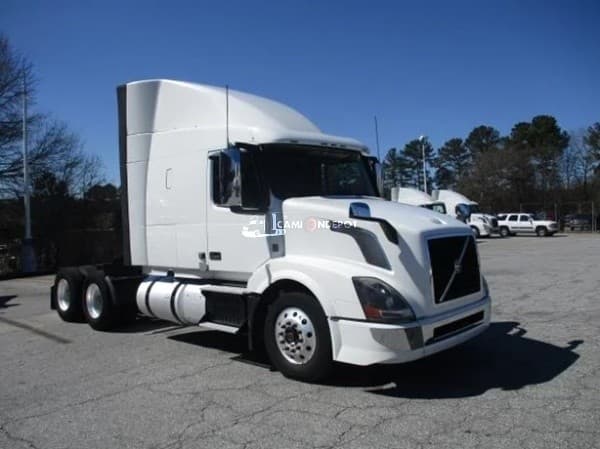 2017 Volvo VNL64T630 Sleeper Trucks