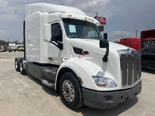 2019 Peterbilt 579 Sleeper Trucks