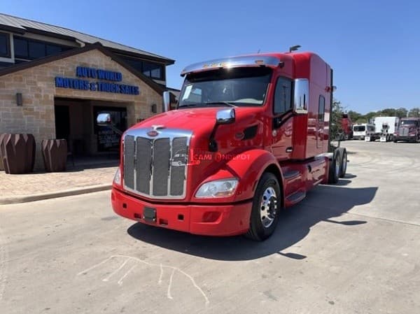 2020 Peterbilt 579 Sleeper Trucks