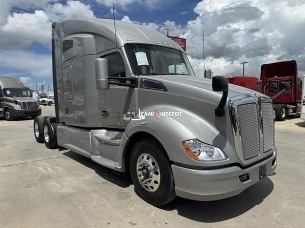 2020 Kenworth T680 Sleeper Trucks
