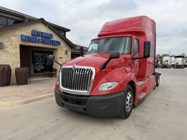 2019 International LT Sleeper Trucks