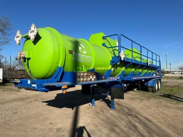 2012 Wilco FIBER GLASS Tank Trailer