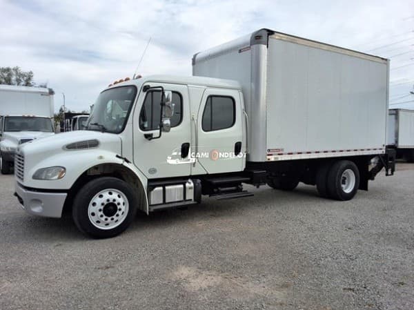 2016 Freightliner BUSINESS CLASS M2 106 Box Trucks