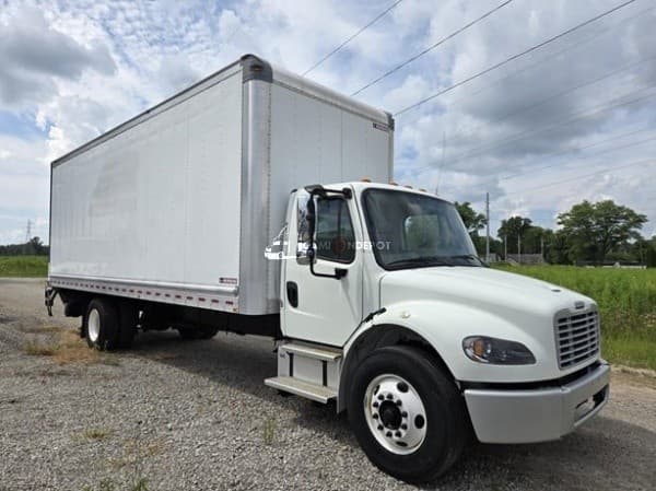 2019 Freightliner BUSINESS CLASS M2 106 Box Trucks