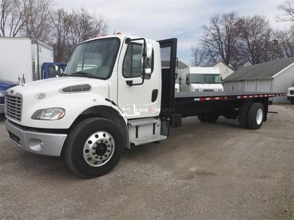 2019 Freightliner BUSINESS CLASS M2 106 Flatbed Trucks