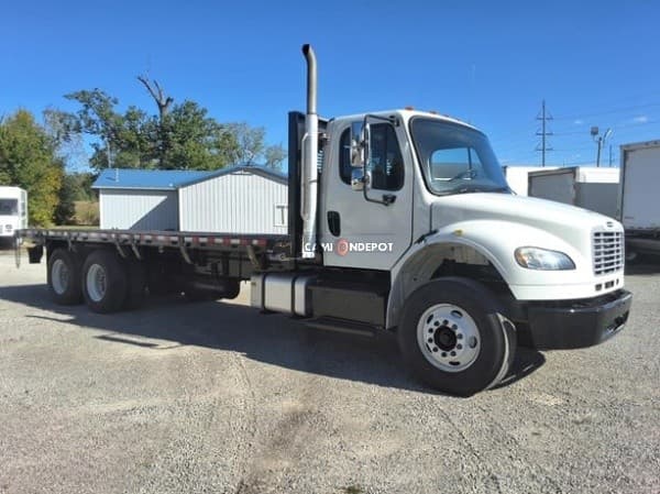 2020 Freightliner BUSINESS CLASS M2 106 Flatbed Trucks