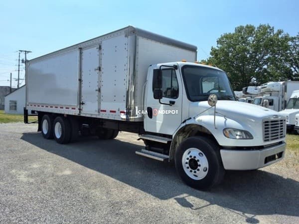 2018 Freightliner BUSINESS CLASS M2 106 Box Trucks