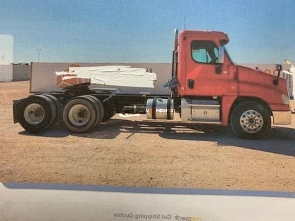 2013 Freightliner CASCADIA 125 Day Cab Trucks