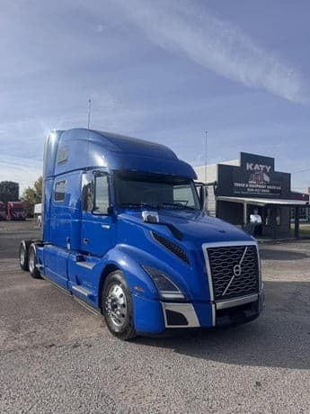 2024 Volvo VNL42860 Sleeper Trucks