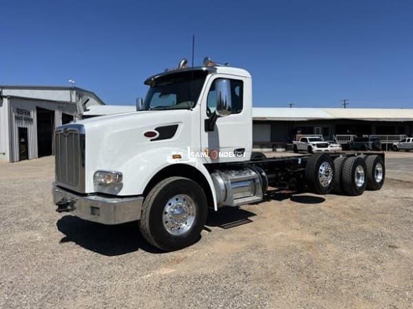 2018 Peterbilt 567 Cab & Chassis Trucks
