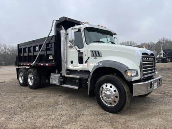 2022 Mack GRANITE 64FR Dump Trucks