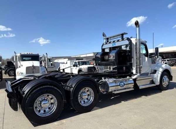 2026 Kenworth W990 Winch Oil Field Trucks