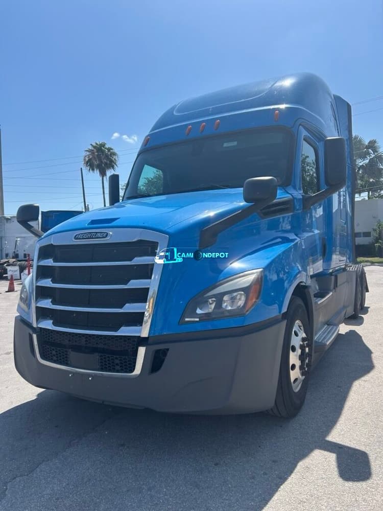 2020 Freightliner CASCADIA Sleeper Trucks