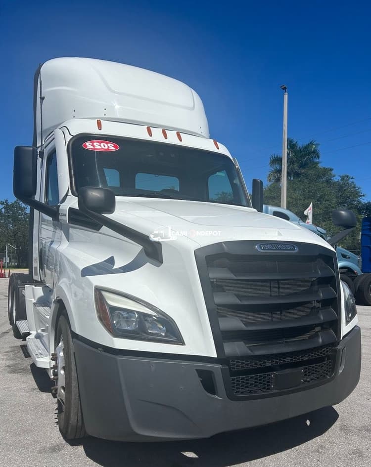 2022 Freightliner CASCADIA Day Cab Trucks