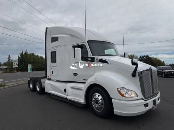 2021 Kenworth T680 Sleeper Trucks