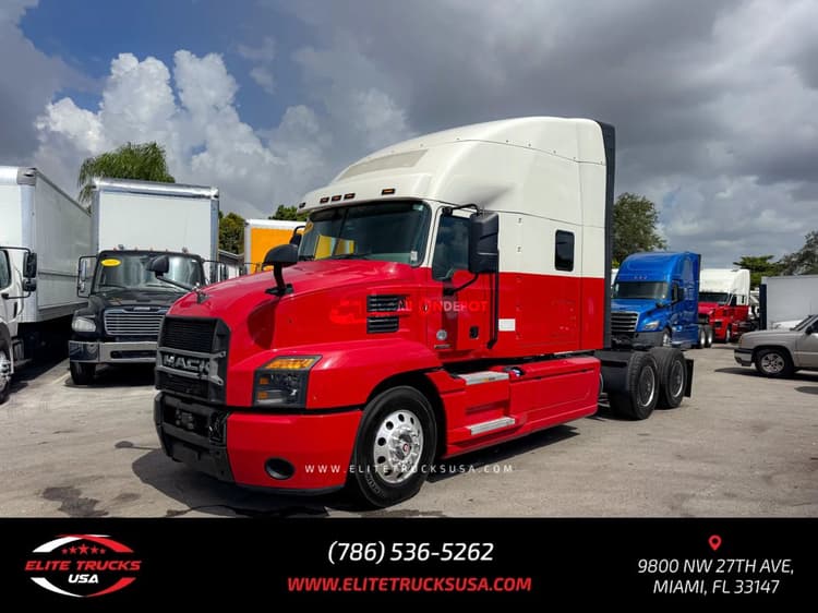 2020 Mack ANTHEM Sleeper Trucks