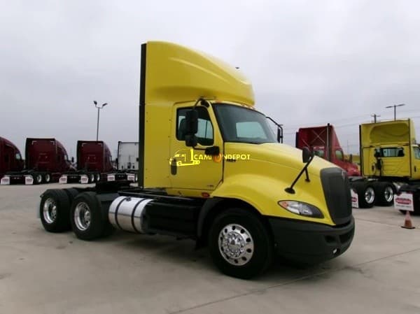 2020 International RH Day Cab Trucks