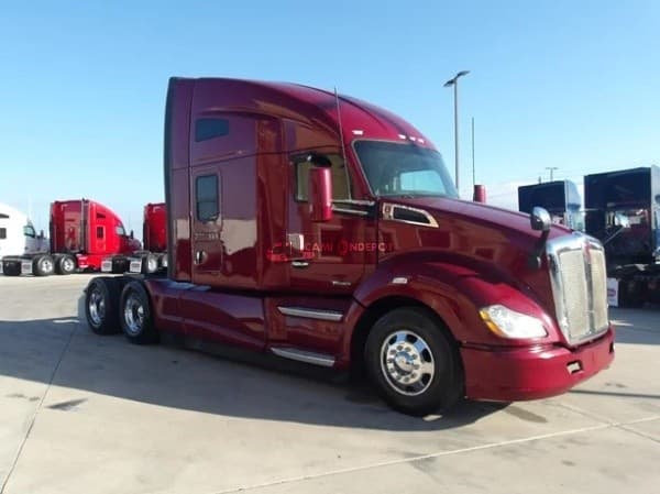 2019 Kenworth T680 Sleeper Trucks