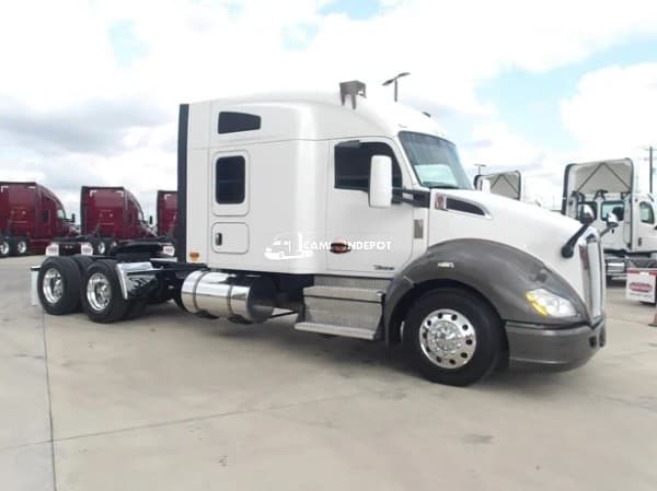 2022 Kenworth T680 Sleeper Trucks