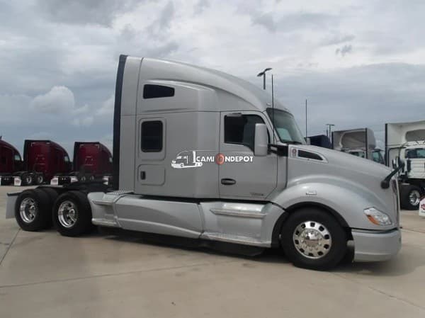 2021 Kenworth T680 Sleeper Trucks