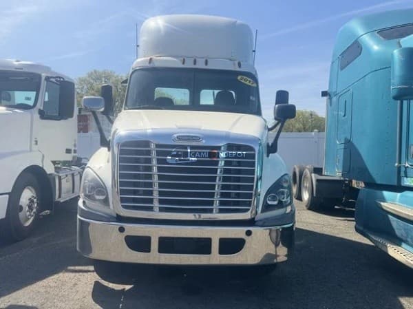 2017 Freightliner  CASCADIA 125 Day Cab Trucks