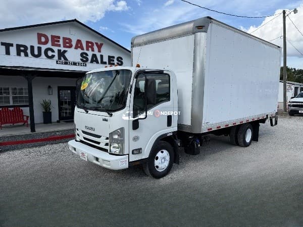 2018 Isuzu NPR HD Box Trucks