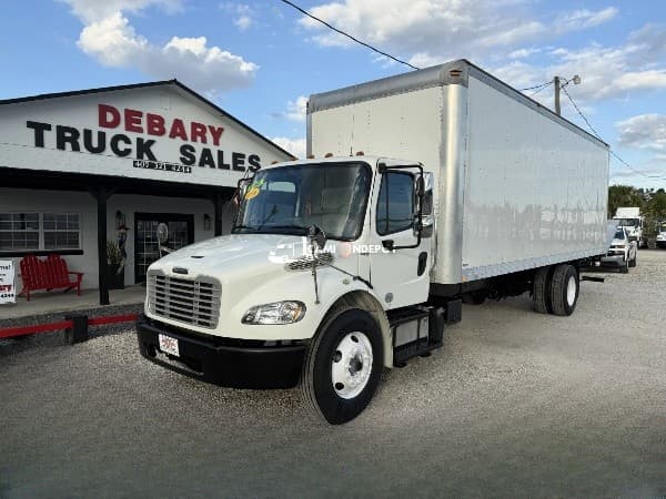 2016 Freightliner M2 106 Box Trucks