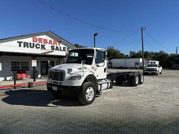 2018 Freightliner  M2 Cab & Chassis Trucks