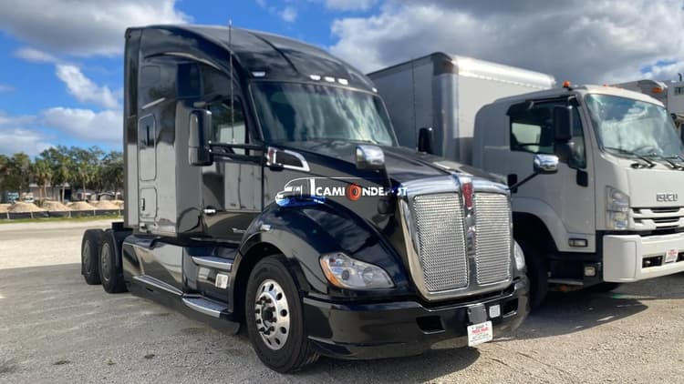 2021 Kenworth T680 Sleeper Trucks