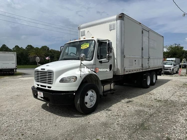 2018 Freightliner M2 106 Box Trucks