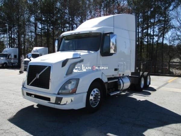2017 Volvo VNL64T630 Sleeper Trucks