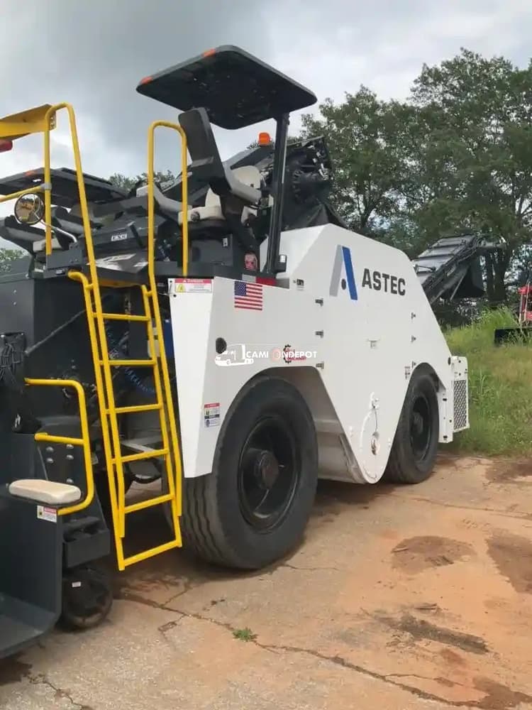 2023 Roadtec SB3000 Mixer Trucks Asphalt Trucks Concrete Trucks