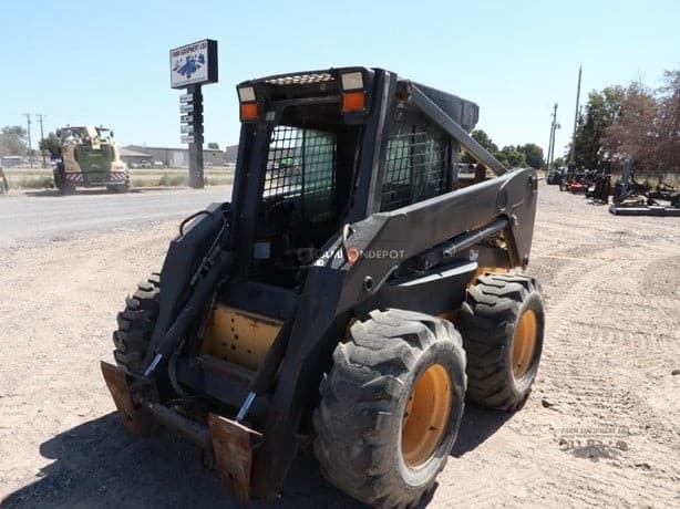2004 New Holland LS190B Other Aggregate Equipment