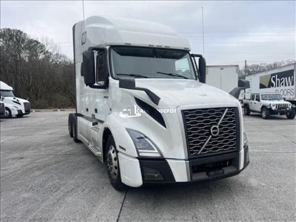 2022 Volvo VNL64T760 Sleeper Trucks