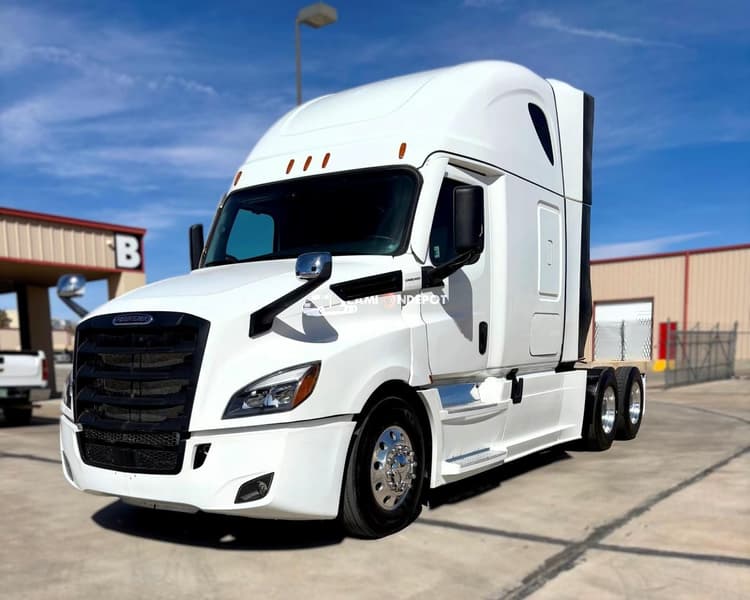 2022 Freightliner Cascadia 126 Sleeper Trucks