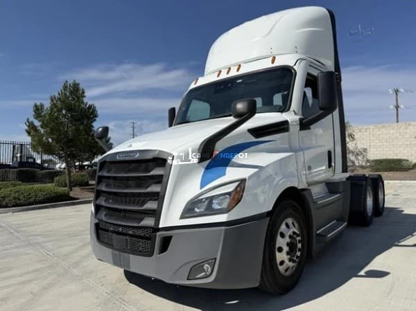 2022 Freightliner CASCADIA 116 Day Cab Trucks