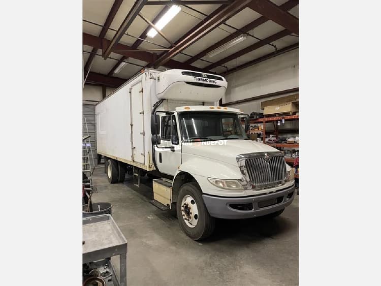 2016 International Durastar 4300 Reefer Box Truck