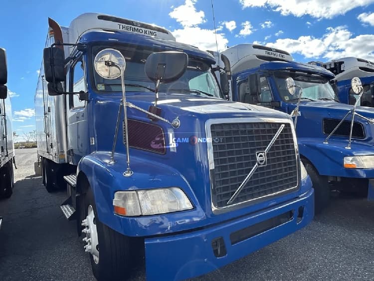 2014 Volvo VNM64T200 Reefer Box Truck