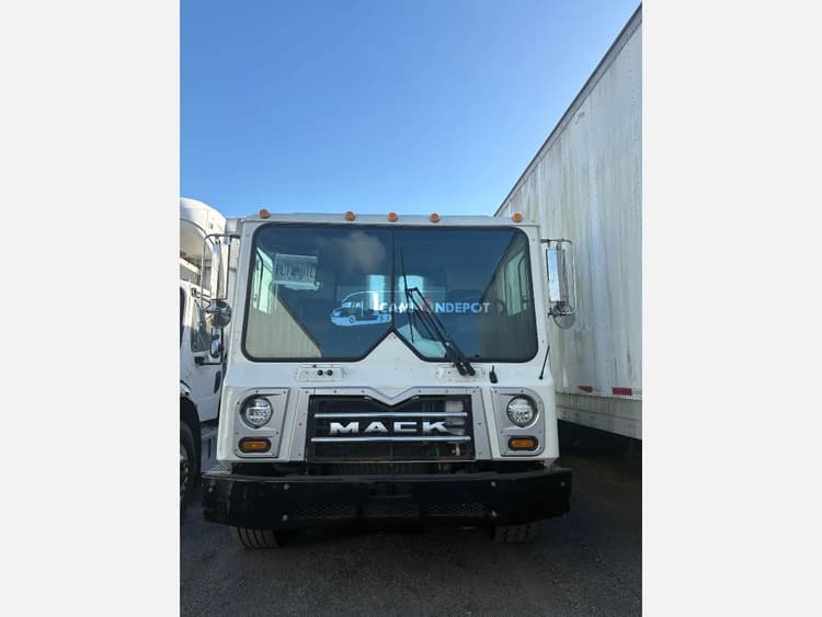 2017 Mack MRU613 Roll Off Trucks